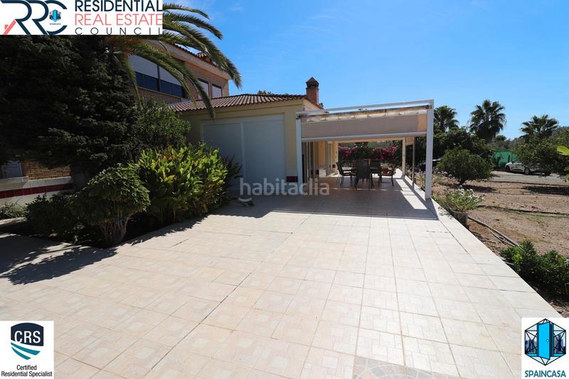 Foto 0e940c00-9147-4550-af9f-89e0795aba01. Xalet amb xemeneia calefacció aparcament piscina a Gibraleón