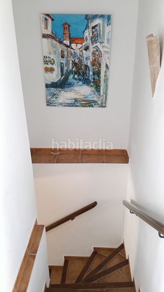 Foto f51e1869-2e01-4d59-b078-e80945445f01. Casa adossada amb xemeneia calefacció a Nevada