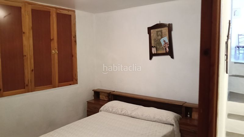 Foto 42fe705e-f226-4214-85ac-9629db5003d0. Masia amb xemeneia calefacció a Bérchules