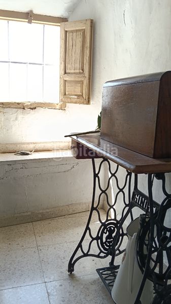 Foto c0ef77d8-61e8-466a-af42-a78187b1f8c3. Casa amb xemeneia a Alpujarra de la Sierra