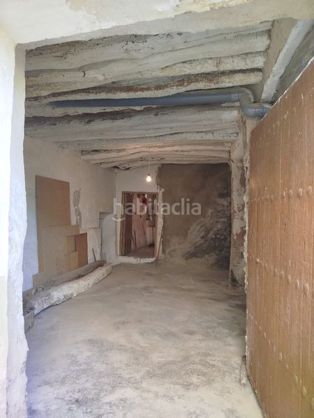 Foto d50b2719-61f9-42c0-84a5-e65f3095bc83. Casa amb xemeneia a Alpujarra de la Sierra