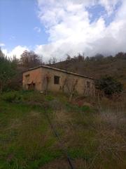 Finca rústica a Alpujarra de la Sierra. Cortijo de 70mts en finca de 15,000 con agua y estanque