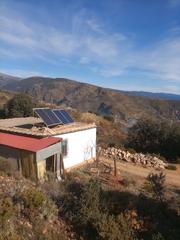 Finca rústica a Alpujarra de la Sierra. Cortijo de 70mts en finca de 2500mts con agua y placas solares