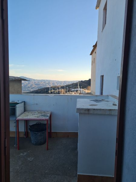 Foto e66095e7-ffdd-4afd-a180-1edb588a71dc. Casa a calle castaños 15 a Alpujarra de la Sierra
