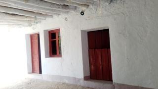 Casa adossada a Cádiar. Cortijo en cortijada en la contraviesa
