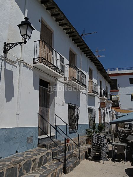 Foto 2777177b-9059-4ed8-b13a-f6cadf2ea500. Casa amb xemeneia calefacció a Alpujarra de la Sierra
