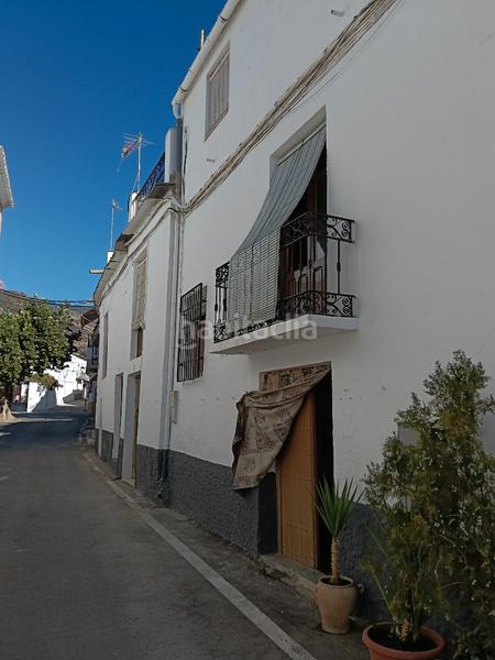 Foto 0c3e875b-26e1-4899-9468-9382a8725ef3. Casa a avenida de la constitución 3 a Cádiar