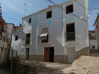 Reihenhaus  Calle cobertizo 2. Casa familiar en valor