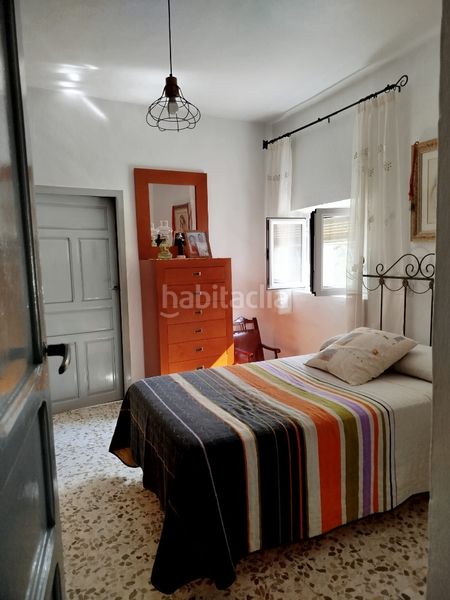 Foto 0196bde1-8645-4c5c-9836-3745af56d53b. Casa amb xemeneia calefacció aparcament a Cádiar