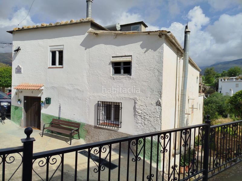 Foto f4bba5e6-7510-4dbe-ae48-16a556e25528. Casa amb xemeneia calefacció aparcament a Cádiar