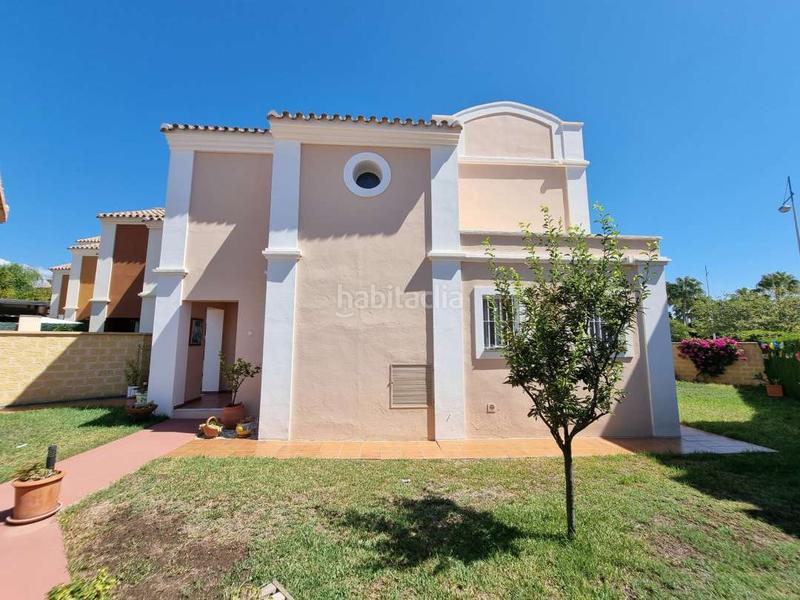 Foto 1d67695f-7ce1-4f89-bb35-ee867e184ddf. Casa adosada 57924 adosada san pedro playa en Nueva Alcántara Marbella