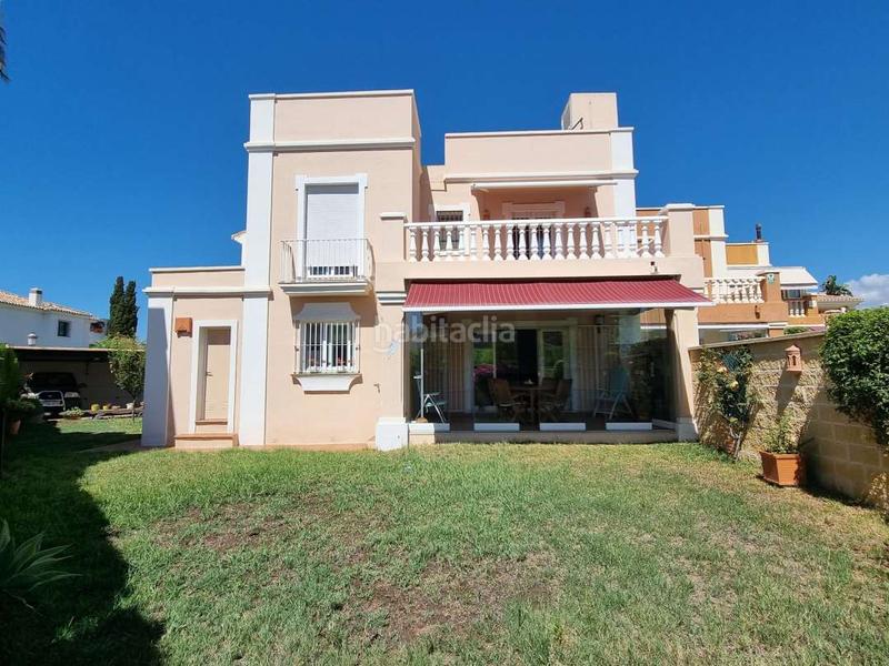 Foto f64531aa-a185-4841-91dd-fa42120cdd3e. Casa adosada 57924 adosada san pedro playa en Nueva Alcántara Marbella
