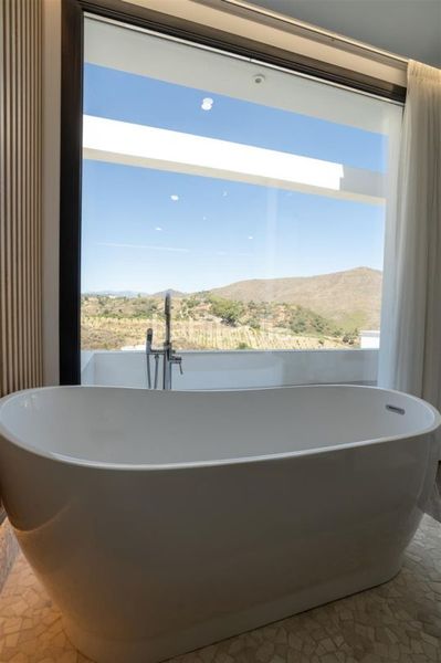 Foto 893865af-67b1-4935-9f13-83ce712c3824. Casa amb piscina a La Cala Golf - Lagar Martell Mijas