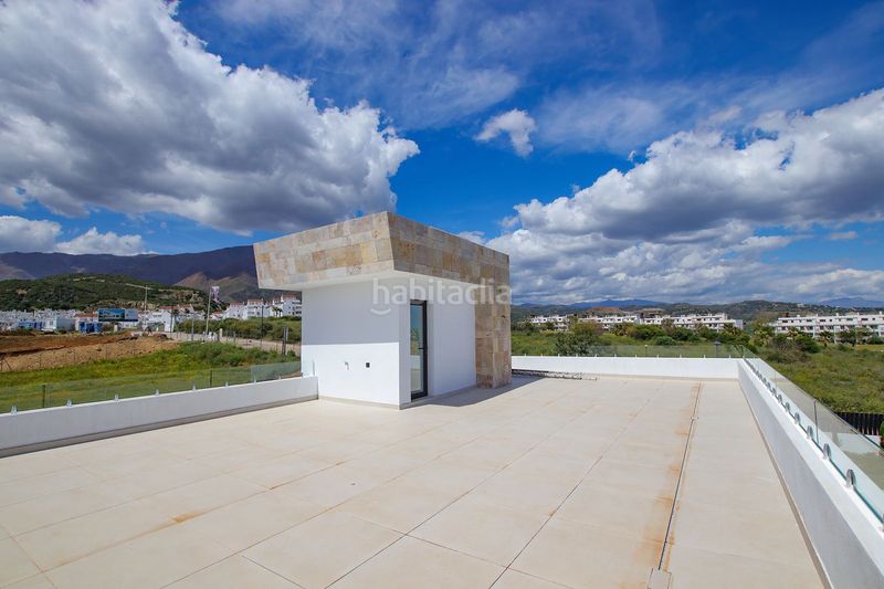 Foto f2e00da7-b6a0-423b-a620-3993084583d4. Casa amb aparcament piscina a altos de Estepona Estepona