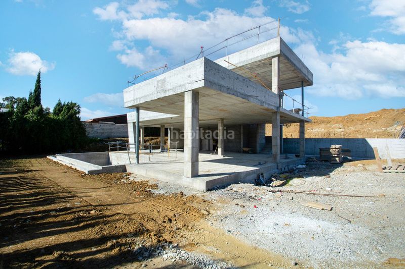 Foto fa040d26-3dbe-4302-bcaa-2f5c720ffe4e. Casa amb aparcament piscina a altos de Estepona Estepona