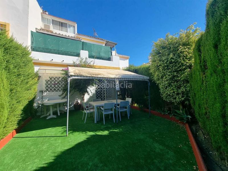 Foto 4ee55631-7599-4b00-9eec-848cae736f71. Casa adossada amb aparcament piscina a Nueva Atalaya Estepona
