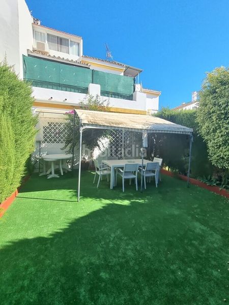 Foto 5a498344-8458-4943-8057-44e2af5fc242. Casa adossada amb aparcament piscina a Nueva Atalaya Estepona