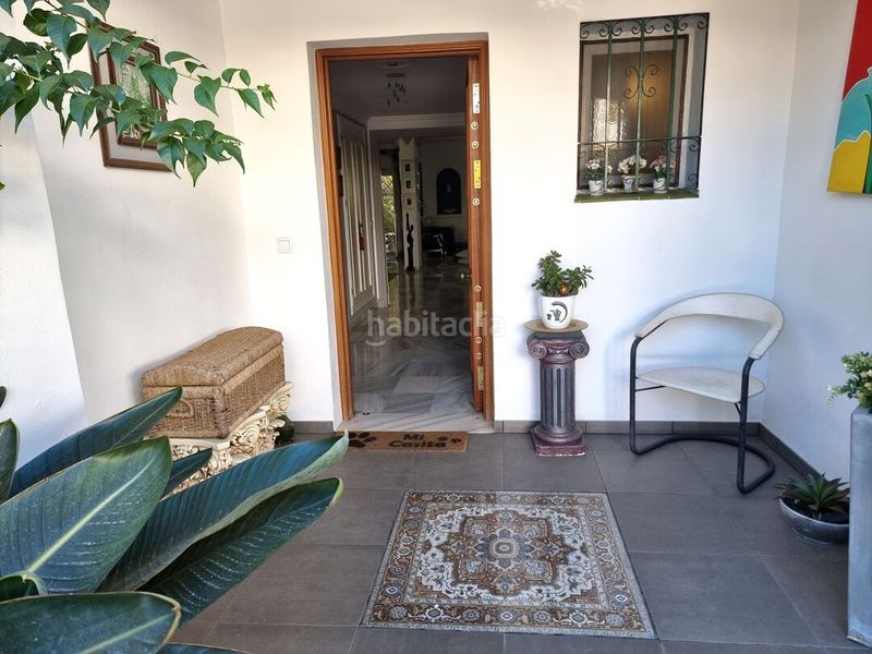 Foto 6384d278-0f24-4693-97f6-d54839839a1c. Casa adossada amb aparcament piscina a Nueva Atalaya Estepona