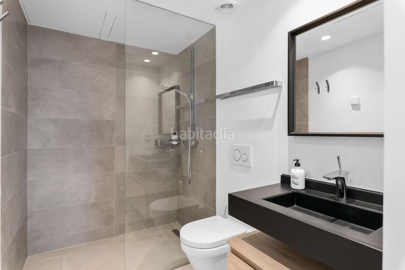 Foto 33110388-9819-41d9-8536-6ff6bdcc3254. Casa amb aparcament piscina a Las Brisas Marbella