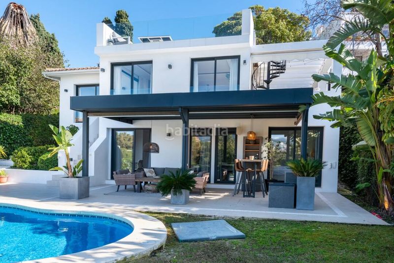 Foto 9508cdc8-98d4-41c8-8e48-ab7b2bb20c7d. Casa amb aparcament piscina a Las Brisas Marbella