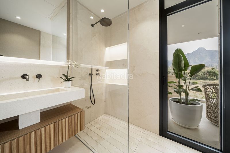 Foto ee6f251b-2018-4b35-852c-ac6ef3ad0d17. Apartament amb aparcament piscina a Aloha Marbella