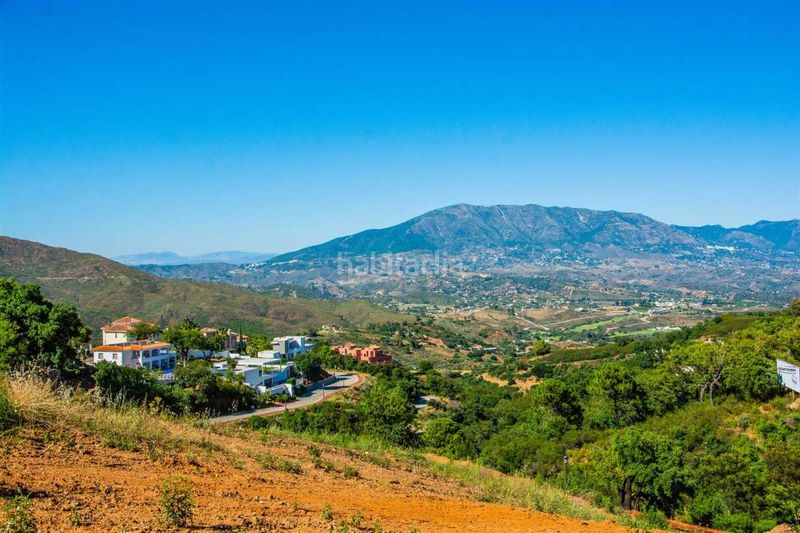 Foto 9bb3fcad-21e4-48f6-8aa3-71b57b71f9e7. Casa amb aparcament piscina a La Mairena Ojén