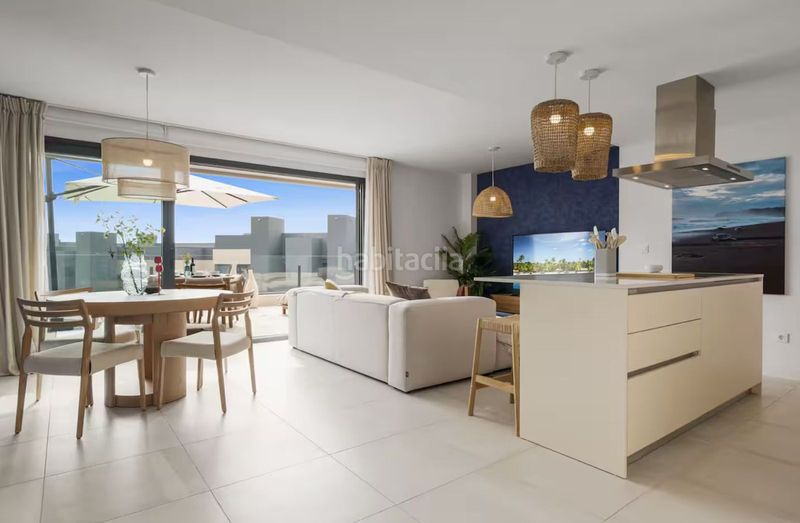 Foto 7699a5f6-87e0-47c9-b32a-c175832e3560. Apartament amb calefacció aparcament piscina a Los Flamingos Benahavís