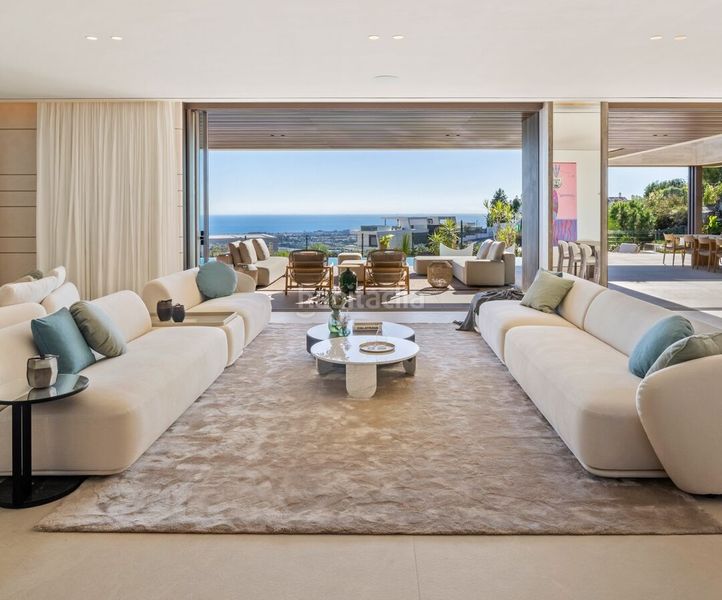 Foto 4731702e-432a-4899-963b-8fc9423fcc56. Casa amb aparcament piscina a La Quinta Benahavís