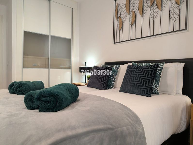 Foto 2ca240b2-ffa2-4395-bb39-aa71522bf731. Apartament amb calefacció aparcament piscina a Nueva Alcántara Marbella