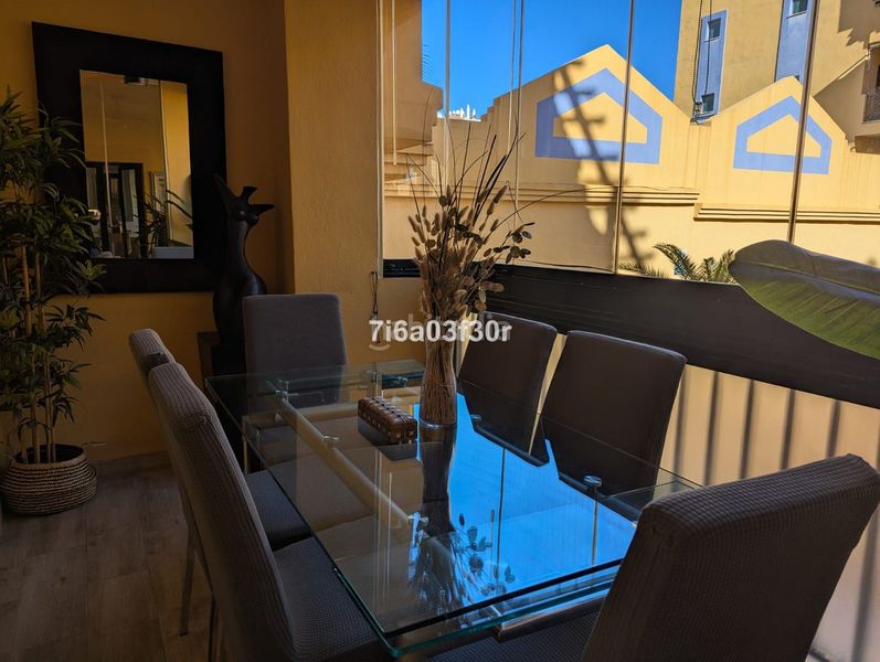 Foto 4c17cccb-001f-4a0f-9d47-13255450298d. Apartament amb calefacció aparcament piscina a Nueva Alcántara Marbella