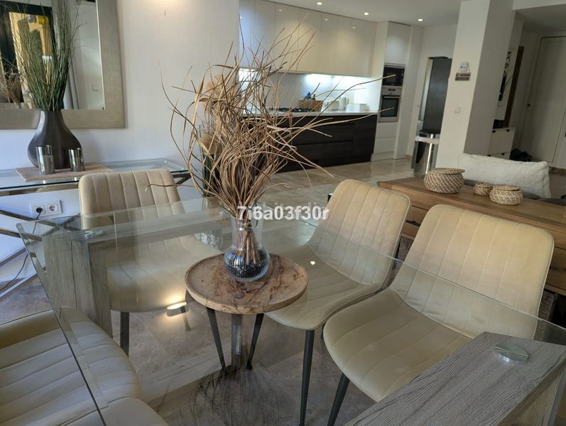 Foto 82d1b1fa-d869-4138-9fb0-9398129da061. Apartament amb calefacció aparcament piscina a Nueva Alcántara Marbella
