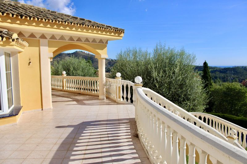 Foto 5f0e63d1-670f-473e-bee3-cf9c28729c25. Casa amb aparcament piscina a Sierra Blanca Marbella