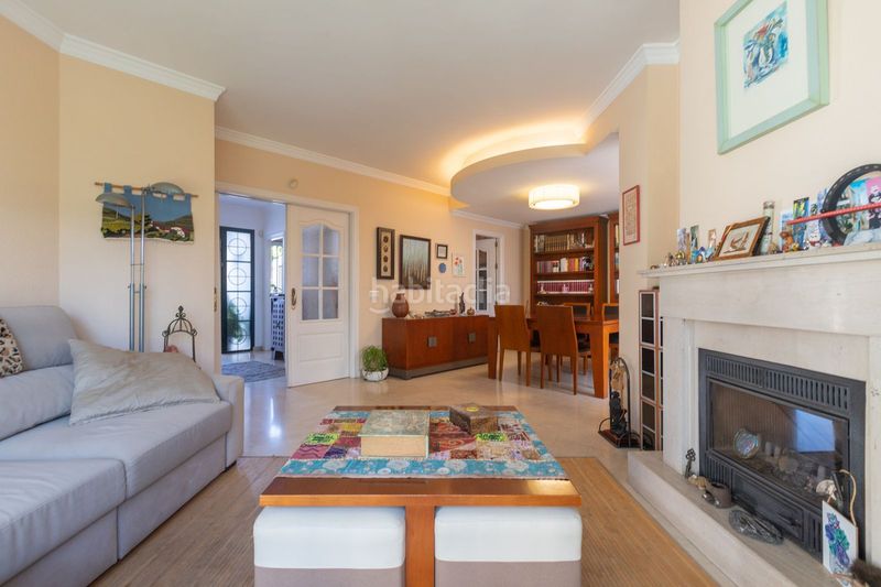 Foto 459243f1-5f1d-4836-9958-a8c667ceb072. Casa adossada amb calefacció aparcament piscina a Marbella