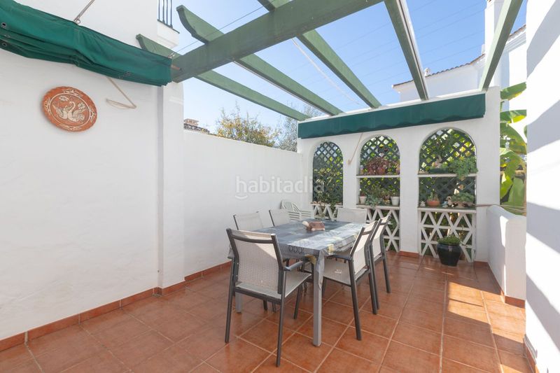 Foto 5137de09-1c77-4b05-b093-c201893e050f. Casa adossada amb calefacció aparcament piscina a Marbella