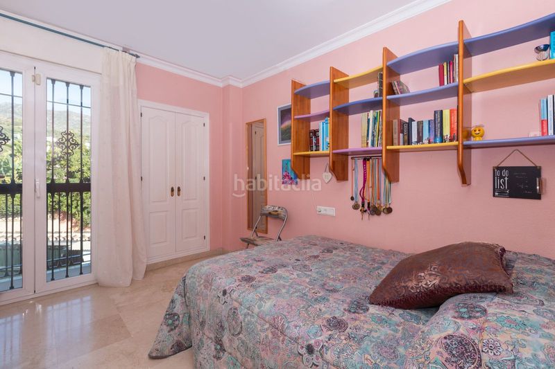 Foto db417a60-4703-4751-9786-04b80b687944. Casa adossada amb calefacció aparcament piscina a Marbella