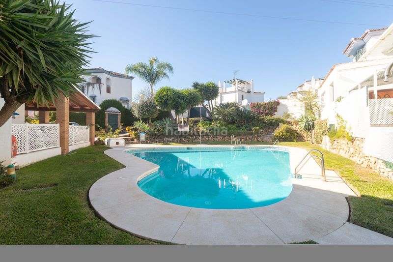 Foto fe9685f4-5c89-4610-a863-f41109bf6714. Casa adossada amb calefacció aparcament piscina a Marbella