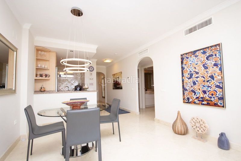 Foto 71964800-e2ec-41a8-b8de-193338f97633. Apartament amb aparcament piscina a Santa María Marbella