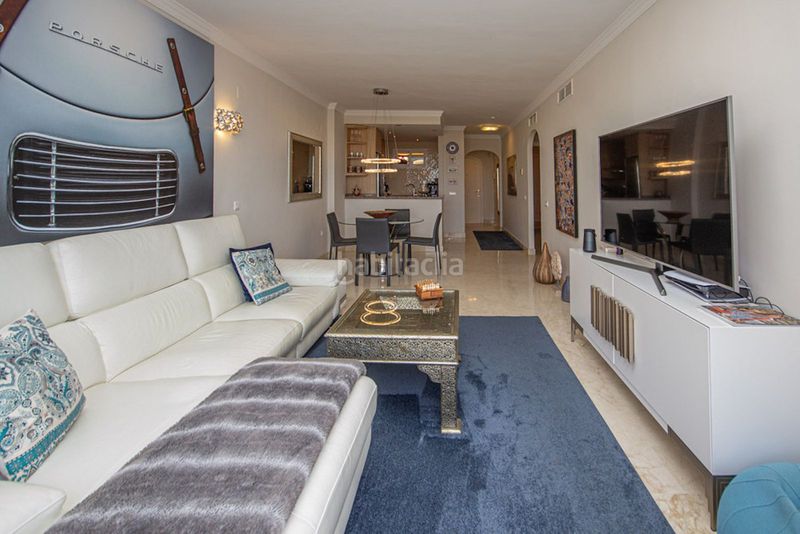 Foto b9ce0be0-fc85-4427-be95-17ea9e9f5a24. Apartament amb aparcament piscina a Santa María Marbella