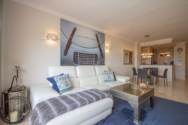 Foto cfa5e223-3ed4-4bec-9935-bace9bcea035. Apartament amb aparcament piscina a Santa María Marbella