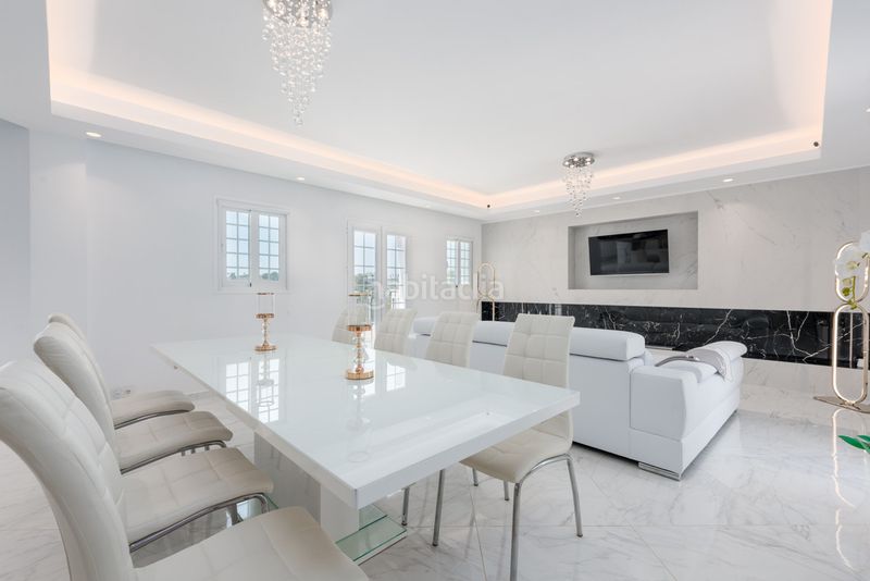 Foto 90d463a8-5d72-4dc8-afc5-9558b14bea69. Casa adossada amb aparcament piscina a Aloha Marbella