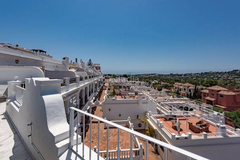 Foto c2279e2c-6072-45df-a351-b9c0a4d3307f. Casa adossada amb aparcament piscina a Aloha Marbella