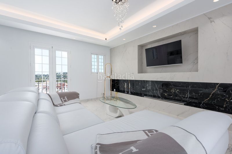 Foto ccd6cc68-7189-4178-b1b0-cfccab8bb045. Casa adossada amb aparcament piscina a Aloha Marbella