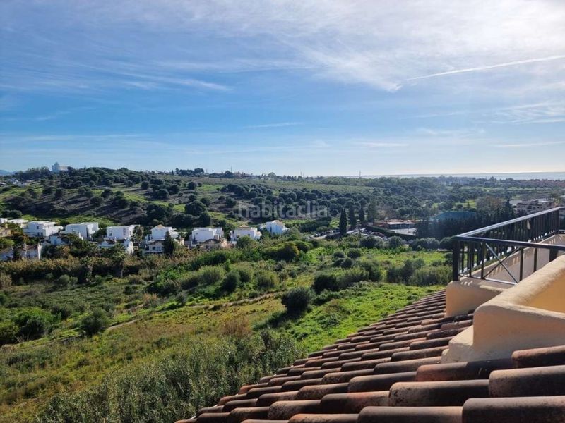 Foto 5c1a240f-2569-47cb-ba69-74e277edf8de. Apartament amb aparcament piscina a Bel - Air Estepona