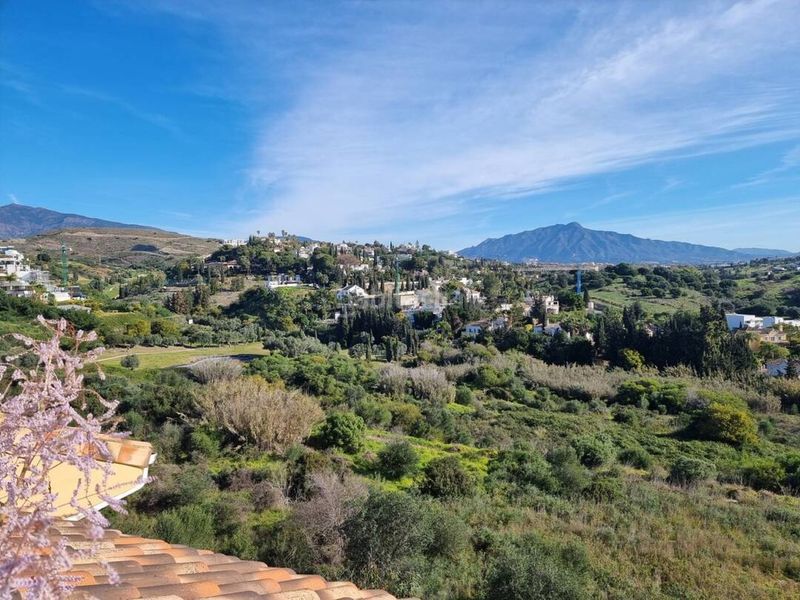 Foto f8b251a4-2afa-4df7-9173-bca4c89e5102. Apartament amb aparcament piscina a Bel - Air Estepona