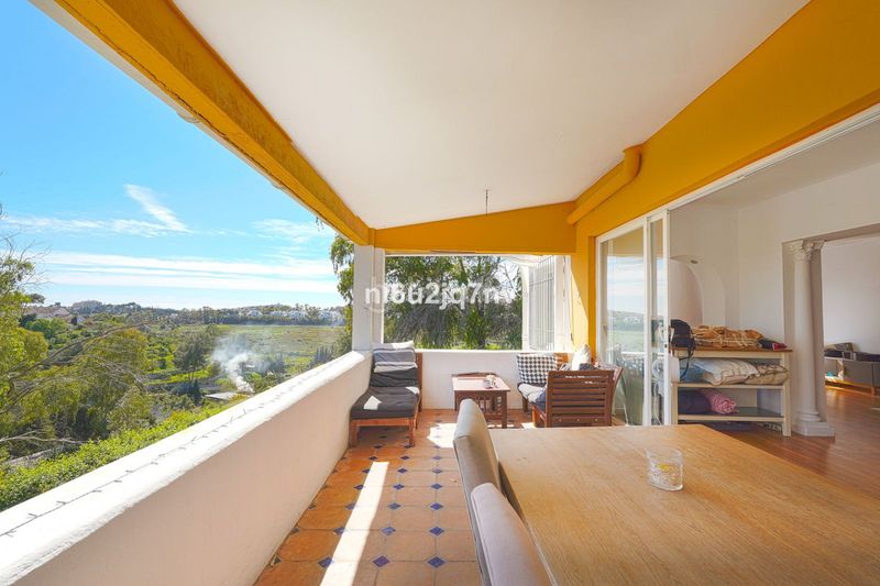 Foto f05bca1f-6992-4a35-9054-02c7f88fa686. Casa amb calefacció aparcament piscina a Guadalmina Alta Marbella