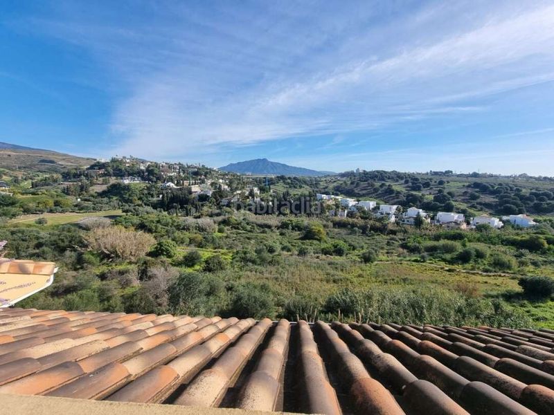 Foto 53a7f0ac-9c42-48ff-9391-59e4b1983079. Apartament amb aparcament piscina a Bel - Air Estepona