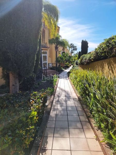 Foto 67122804-9a85-4171-b830-d96da267d7a5. Apartament amb aparcament piscina a Bel - Air Estepona