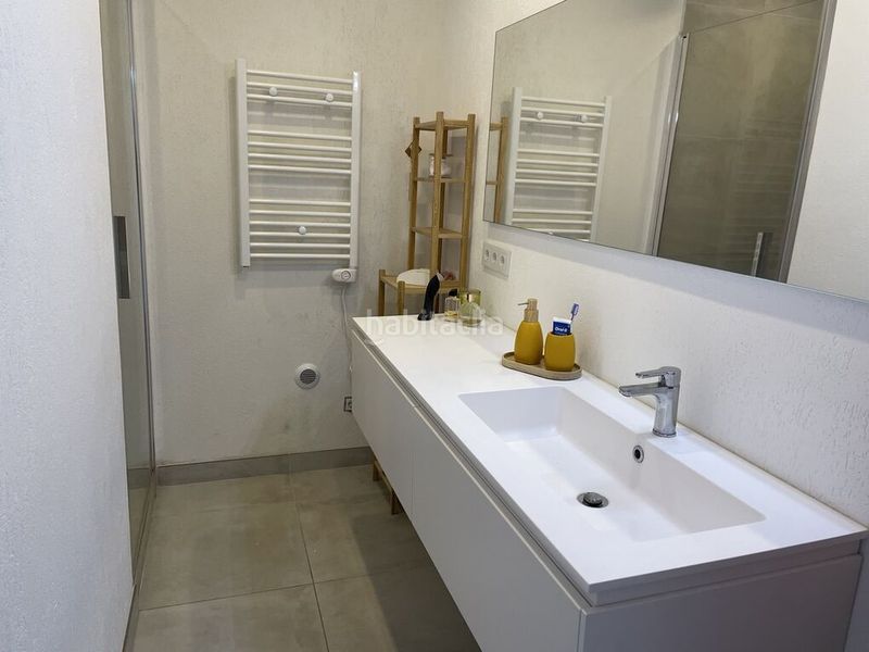 Foto 50357f9e-603a-4298-8989-86eb777dc0da. Casa amb aparcament piscina a El Velerín Estepona