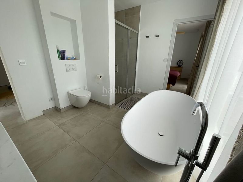 Foto 5bab6b78-0c12-4411-8fd6-11b74f480da6. Casa amb aparcament piscina a El Velerín Estepona