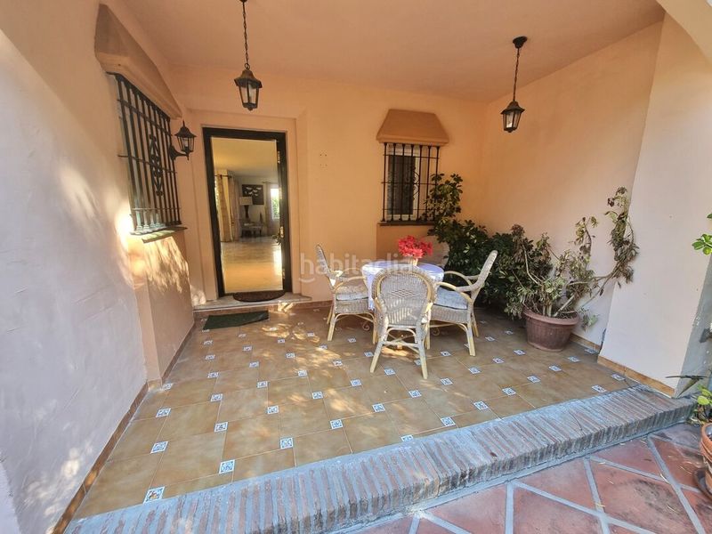 Foto 07c9330b-6ff9-4dc6-91f9-1bccf9bb21ac. Casa adossada amb aparcament piscina a Guadalmina Alta Marbella